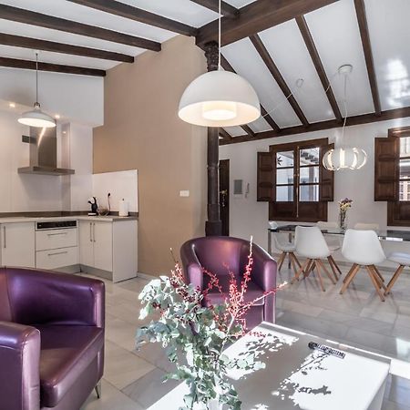 Bns Dauro Suites Granada Exteriör bild