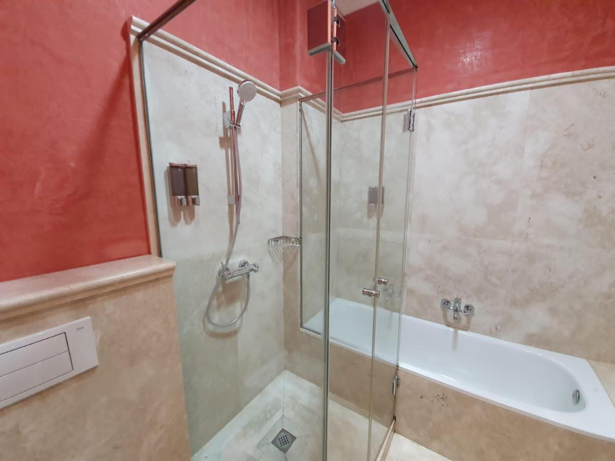 Bns Dauro Suites Granada Exteriör bild