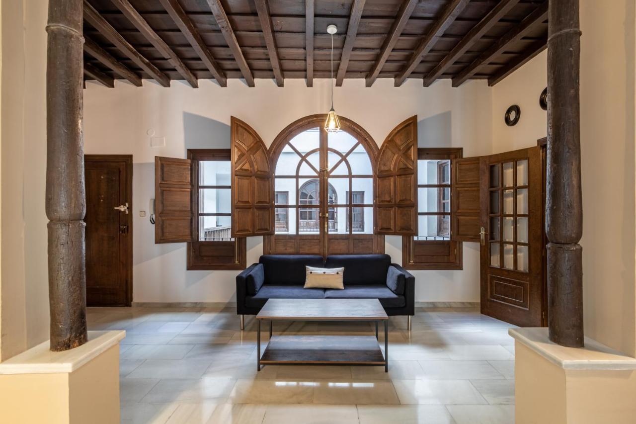 Bns Dauro Suites Granada Exteriör bild