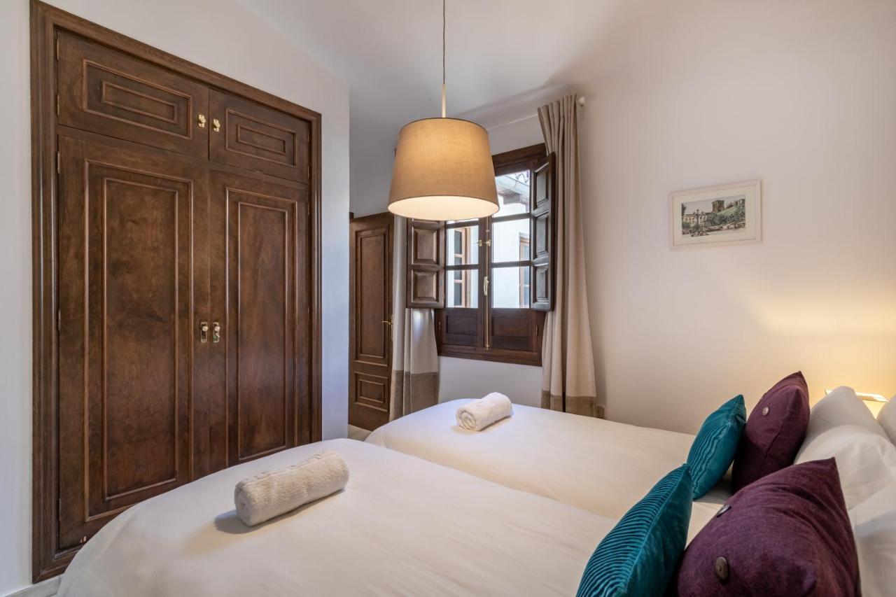 Bns Dauro Suites Granada Exteriör bild