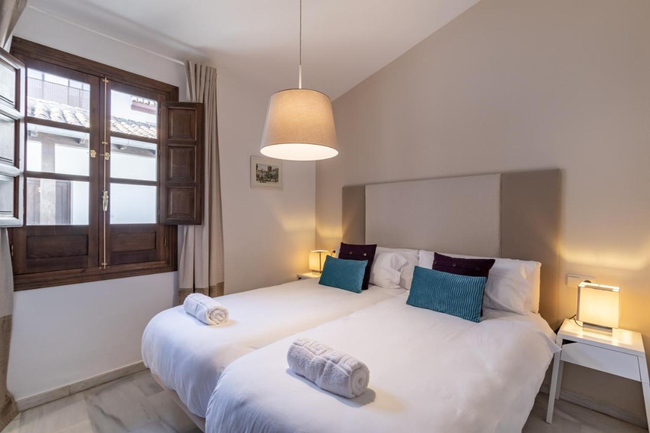 Bns Dauro Suites Granada Exteriör bild