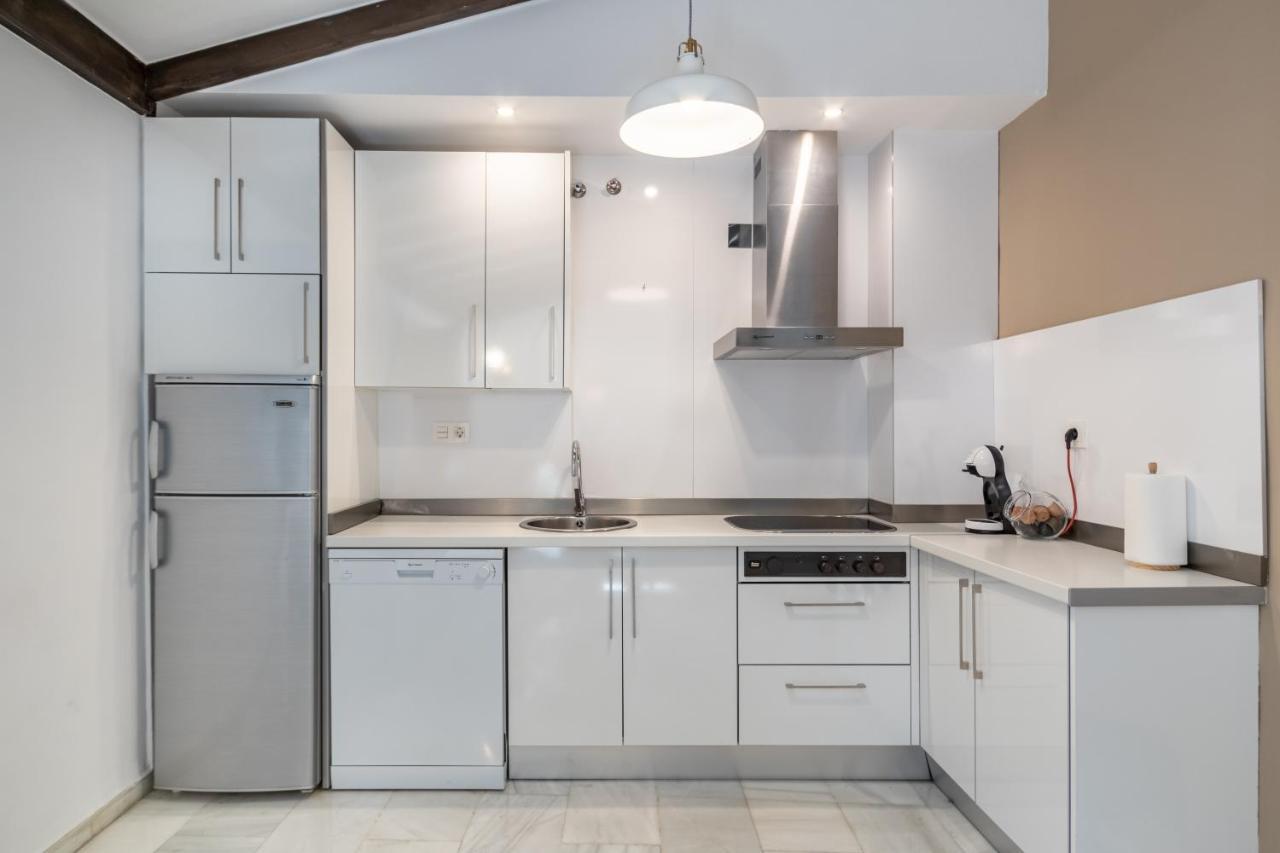 Bns Dauro Suites Granada Exteriör bild